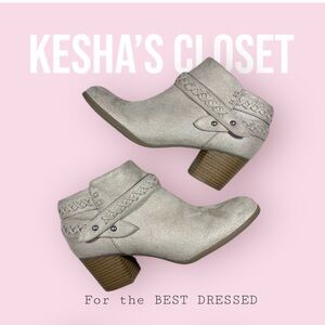 Women’s Faux Suede Ankle Booties